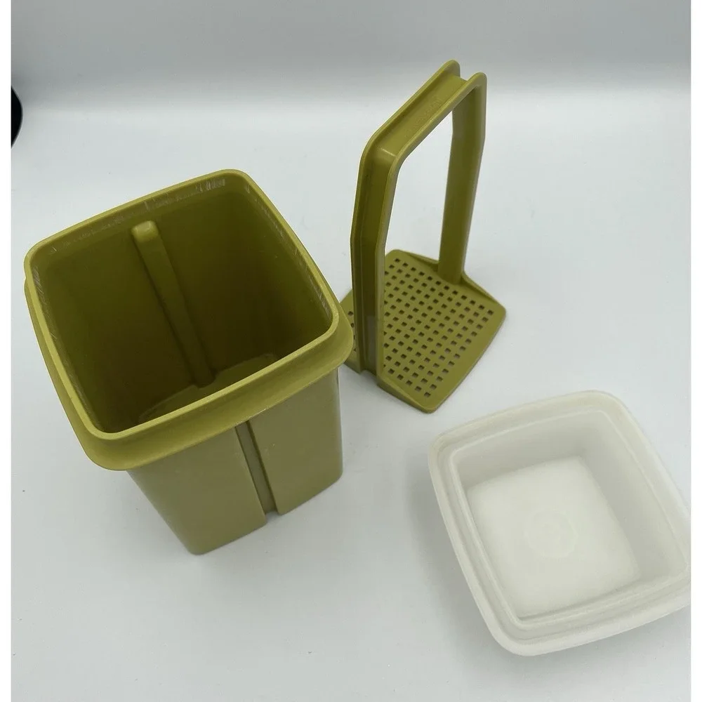 Vintage Tupperware Pickle Pepper Keeper Olive Avocado Green Deli 3 Piece - Picture 12 of 16